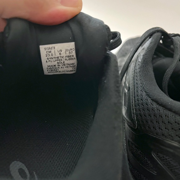 ASICS GT-1000 Running Shoes Triple Black - Picture 5 of 13